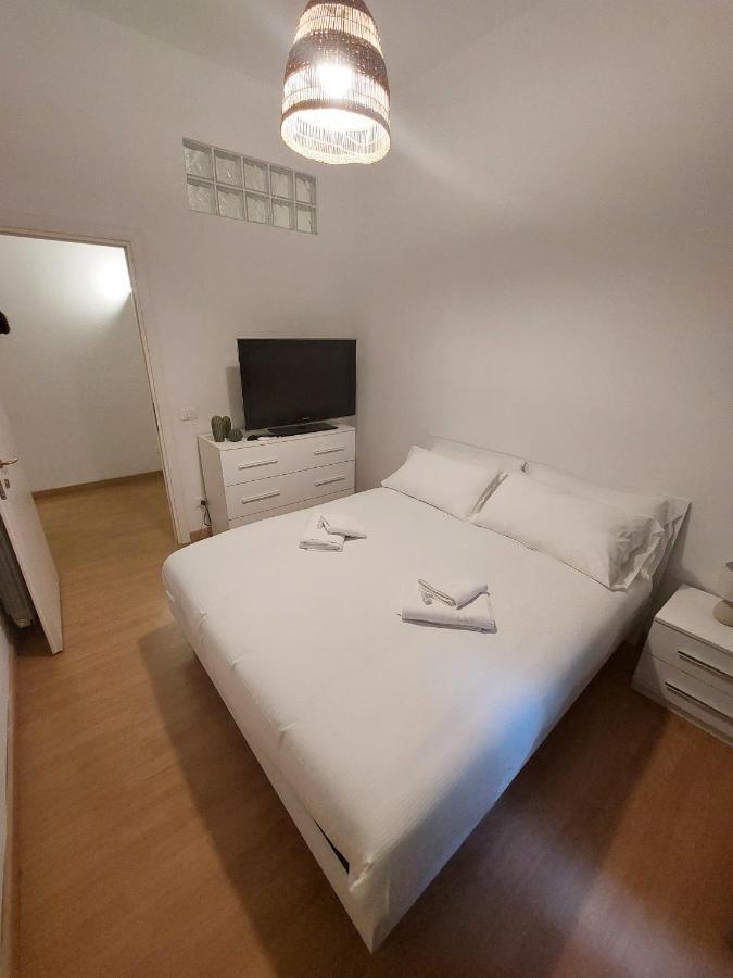 Conte Rosso Apartment ローマ エクステリア 写真