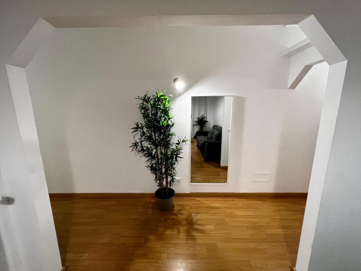 Conte Rosso Apartment ローマ エクステリア 写真