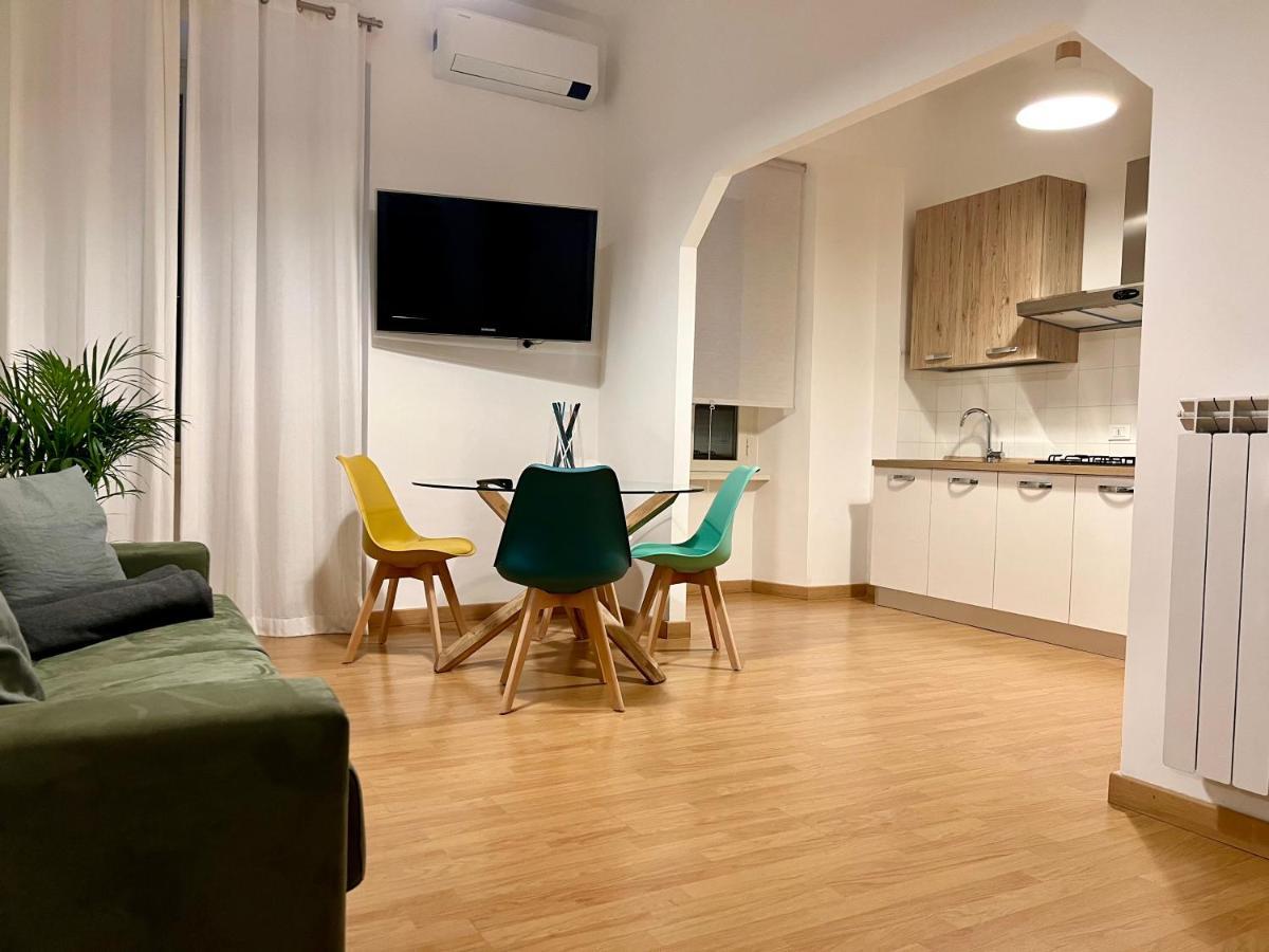 Conte Rosso Apartment ローマ エクステリア 写真