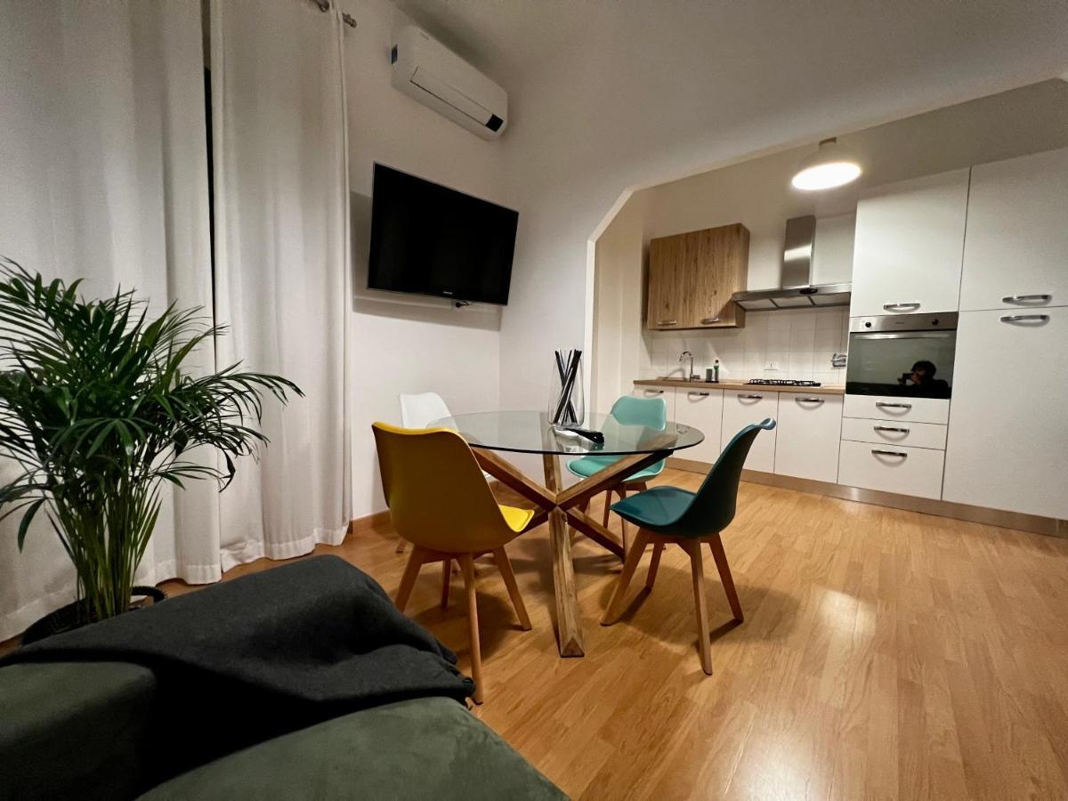 Conte Rosso Apartment ローマ エクステリア 写真